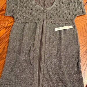 "Grey Hot Kisses Sweater - Cozy Elegance in Every Stitch (Women's Medium)"